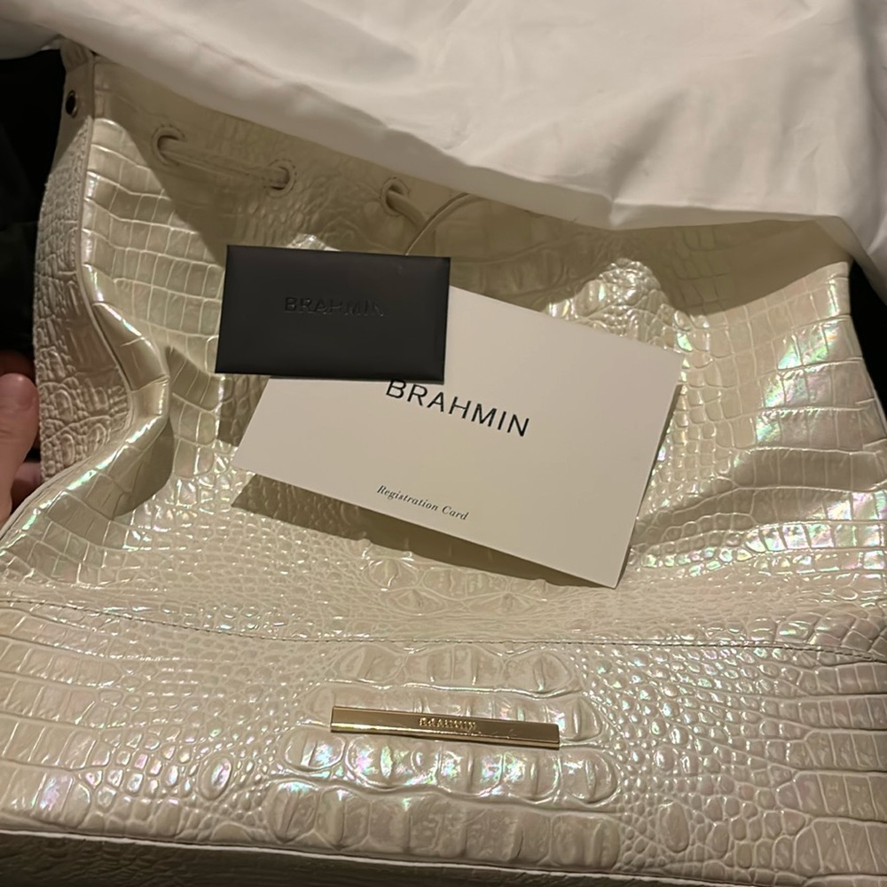 BRAHMIN PURSE BRAND NEW WITH REGISTRATION CARD